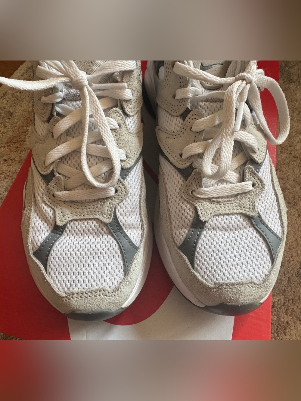 Nike AL8 - Picture 2 of 8